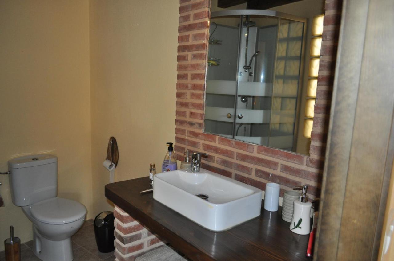 Gasthaus El Rincon Secreto De Gredos Especializada En Celiaquia Y Diabetes Y Jacuzzi Tormellas Exterior foto